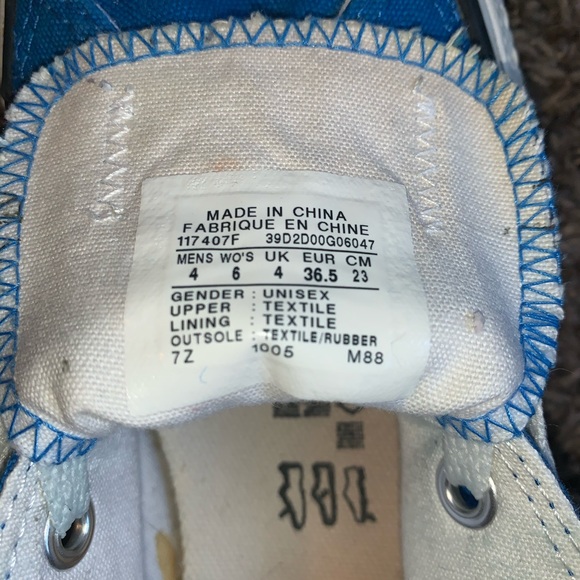 Women’s Converse Sneakers - Picture 8 of 9